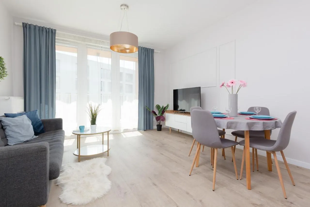 Modern Apartment with Balcony Warsaw Mokotów Aignera