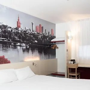 2* Otel Warszawa-okecie